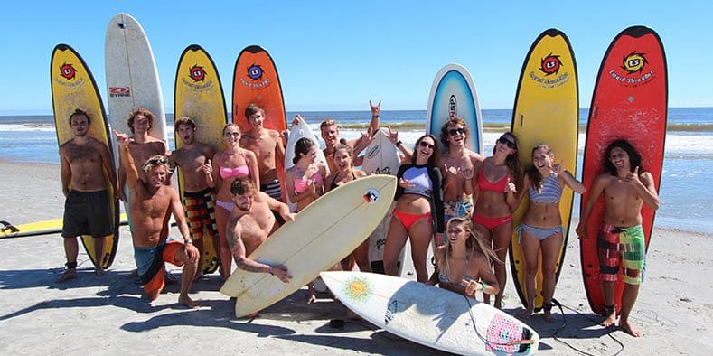 Lezioni di surf per il tuo addio al celibato a Barcellona