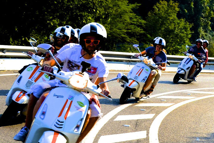 Vespa GPS foto 1