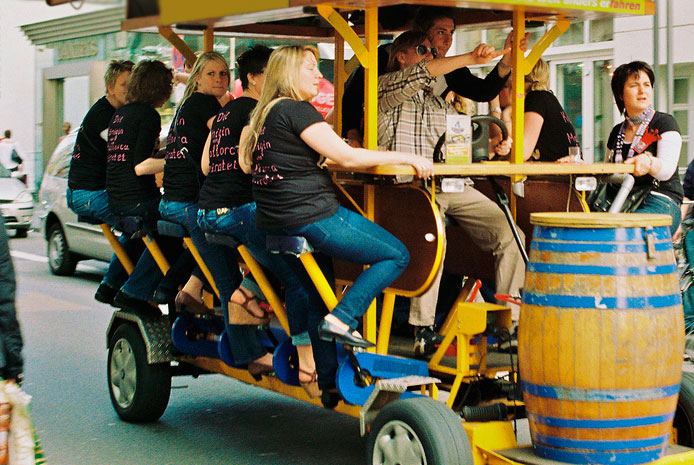 Addio al Celibato a Barcellona Consigli : La Beerbike